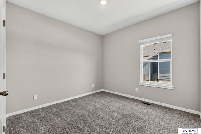 8506 S 63rd Street, Papillion, NE 68157