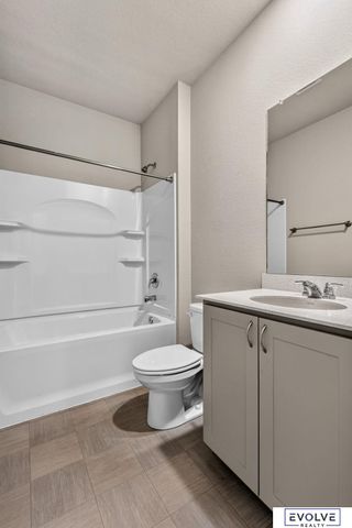 8506 S 63rd Street, Papillion, NE 68157