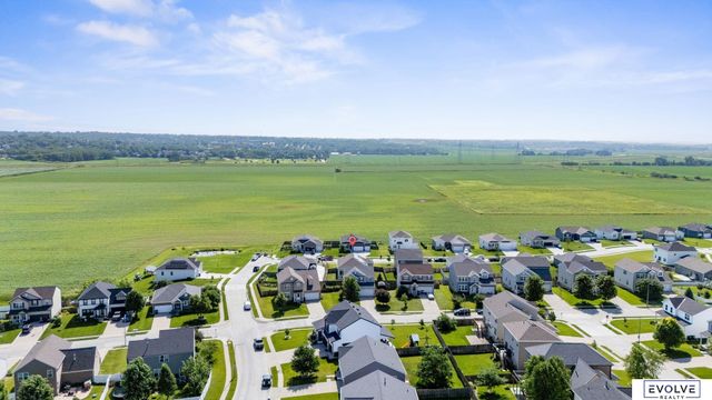8506 S 63rd Street, Papillion, NE 68157
