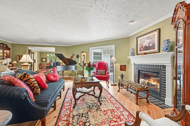 368 Summerset Drive, Oshtemo Twp, MI 49009