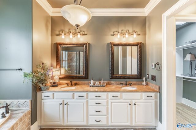 14 NW Pawtucket Street NW, Huntsville, AL 35806