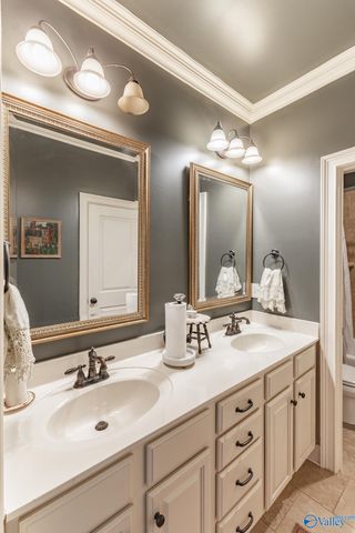 14 NW Pawtucket Street NW, Huntsville, AL 35806