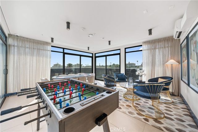 709 E Walnut Street 319, Pasadena, CA 91101