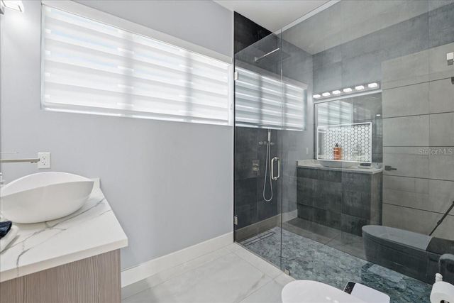 2175 S TROPICAL TRAIL, Merritt Island, FL 32952