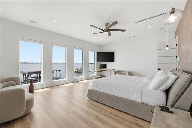 2175 S TROPICAL TRAIL, Merritt Island, FL 32952