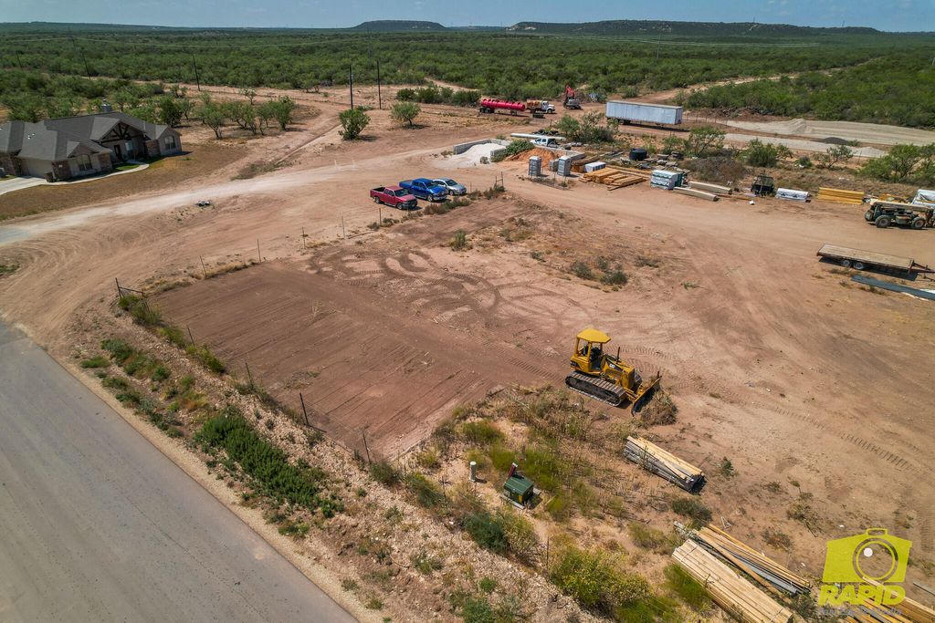 Image 2 of property listing at 3518 Wildebeest Way, San Angelo, TX 76901