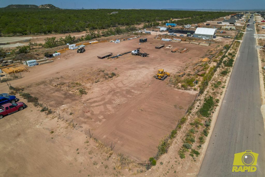 Image 3 of property listing at 3518 Wildebeest Way, San Angelo, TX 76901