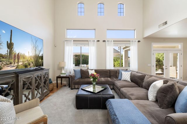 3120 E HUBER Street, Mesa, AZ 85213