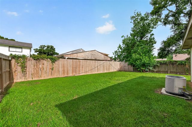 8630 Valley Meadow Drive, Houston, TX 77078
