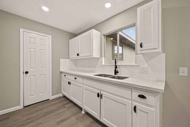 8630 Valley Meadow Drive, Houston, TX 77078