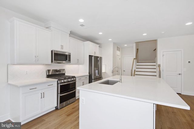 120 CHOKE CHERRY COURT, Lake Frederick, VA 22630