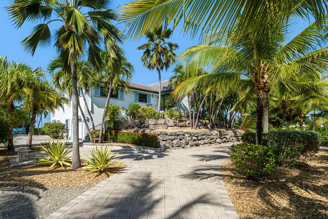 111 Windy Point Circle, Marathon, FL 33050