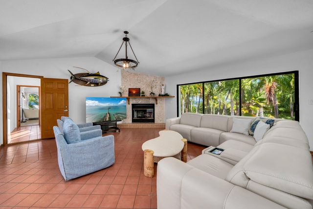 111 Windy Point Circle, Marathon, FL 33050