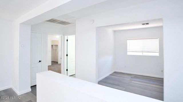 7740 W Oak Stream Road, Tucson, AZ 85743