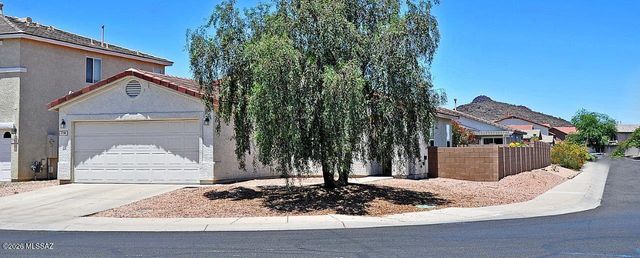 7740 W Oak Stream Road, Tucson, AZ 85743