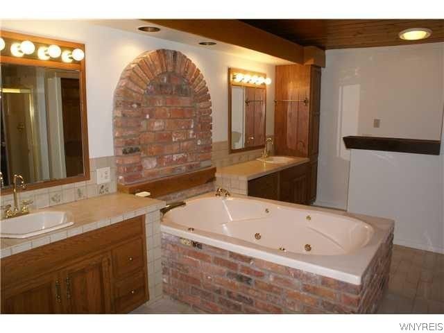 7132 Taylor Road, Boston, NY 14075