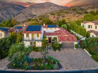 17051 San Antonio Rose Ct, San Diego, CA 92127