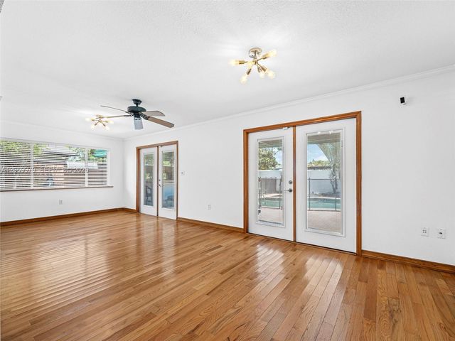 2021 N 52nd Avenue, Hollywood, FL 33021
