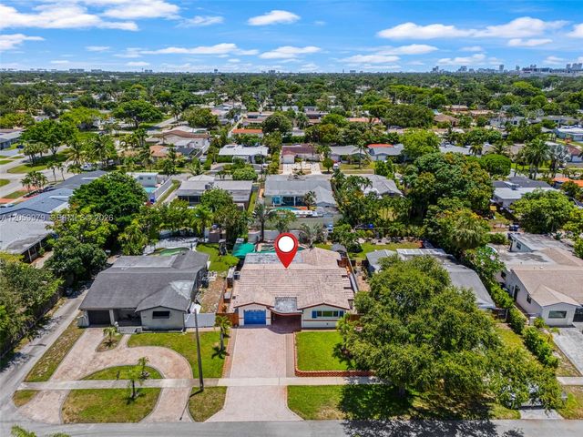 2021 N 52nd Avenue, Hollywood, FL 33021