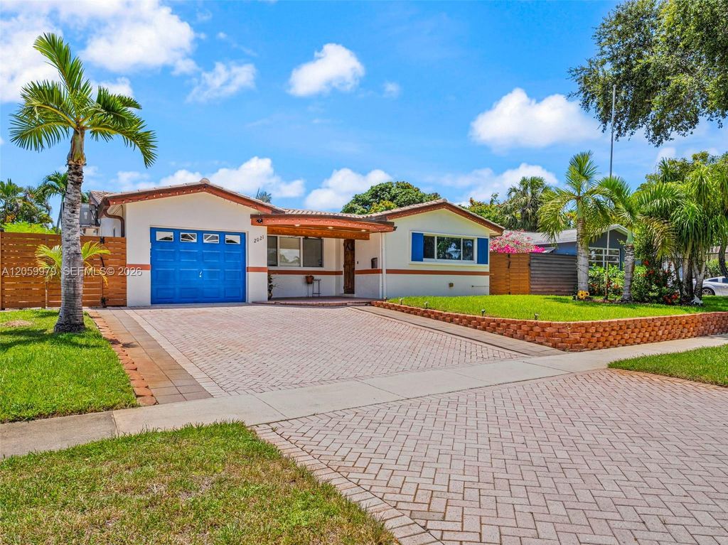 2021 N 52nd Avenue, Hollywood, FL 33021