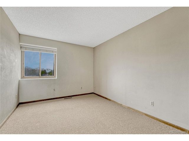 5436 S Walden Ct, Centennial, CO 80015