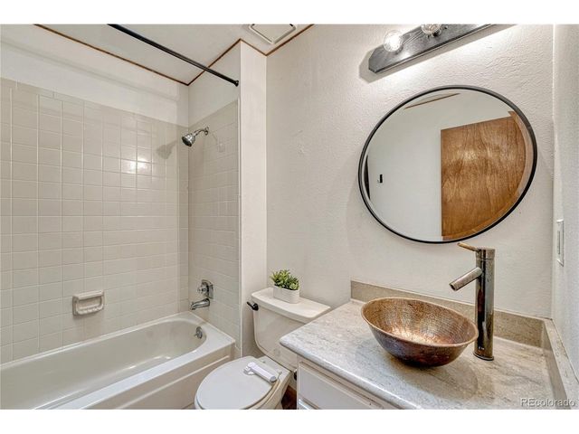 5436 S Walden Ct, Centennial, CO 80015