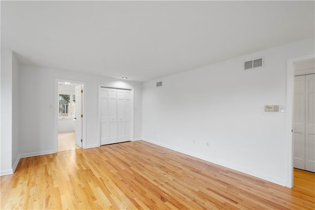 2343 Golfview Dr, Upper St Clair, PA 15241