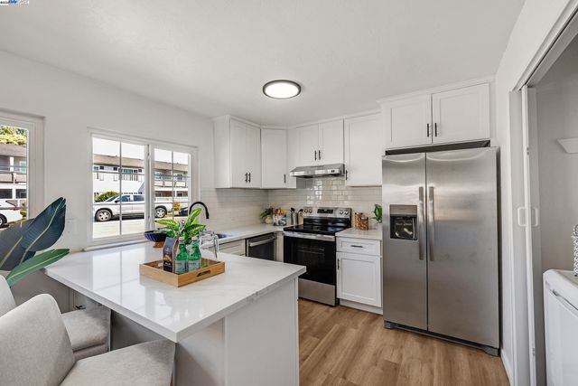 4071 Nicolet Ave, Fremont, CA 94536