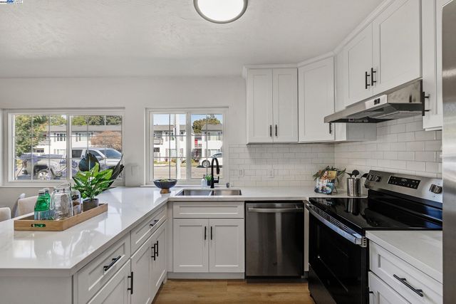 4071 Nicolet Ave, Fremont, CA 94536