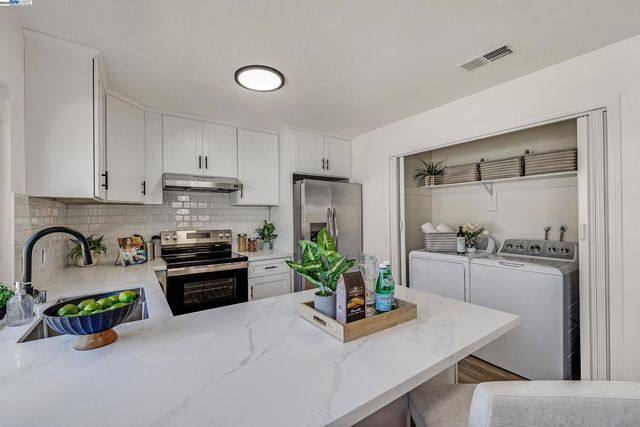 4071 Nicolet Ave, Fremont, CA 94536