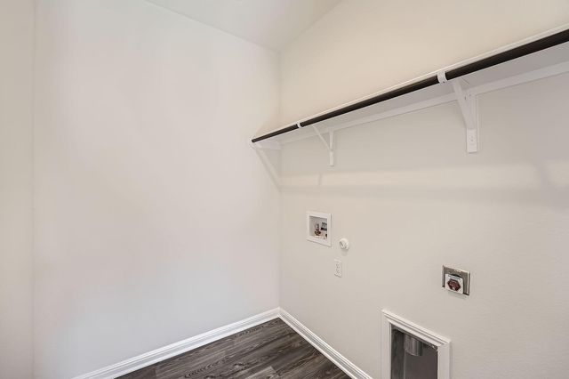 188 Weaver LN, Bastrop, TX 78602