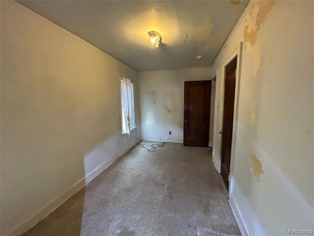 19229 Dequindre Street, Detroit, MI 48234