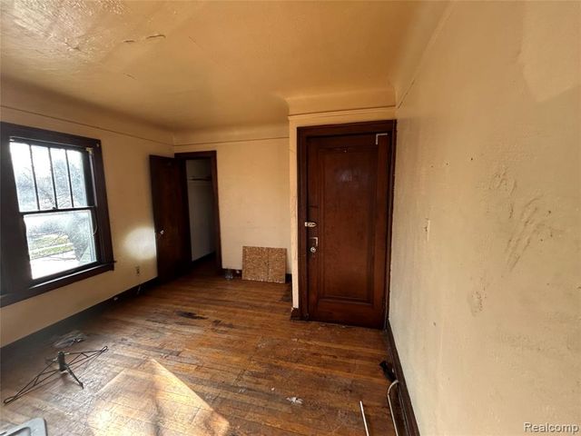 19229 Dequindre Street, Detroit, MI 48234