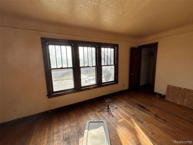 19229 Dequindre Street, Detroit, MI 48234
