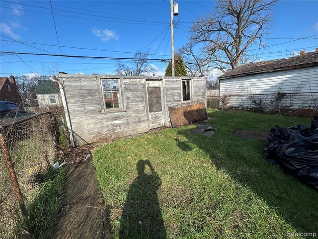 19229 Dequindre Street, Detroit, MI 48234