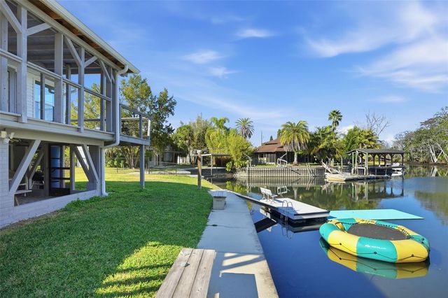 7266 TROPICAL DRIVE, Weeki Wachee, FL 34607