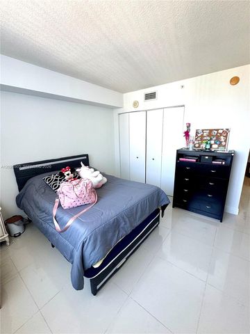 1861 S River Drive 2201, Miami, FL 33125