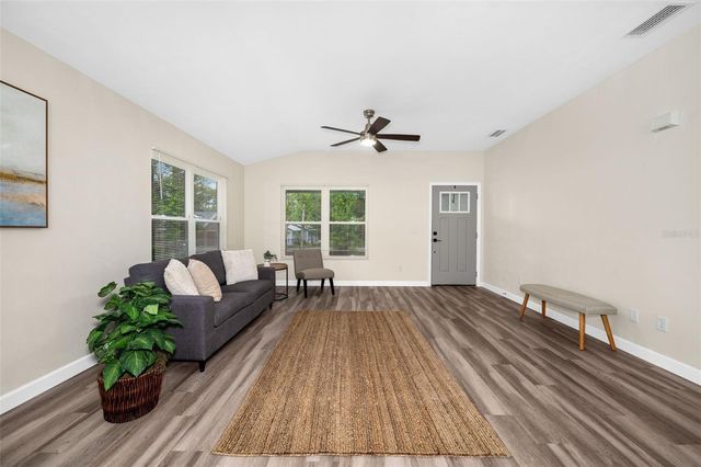 601 SE 4TH AVENUE, Melrose, FL 32666