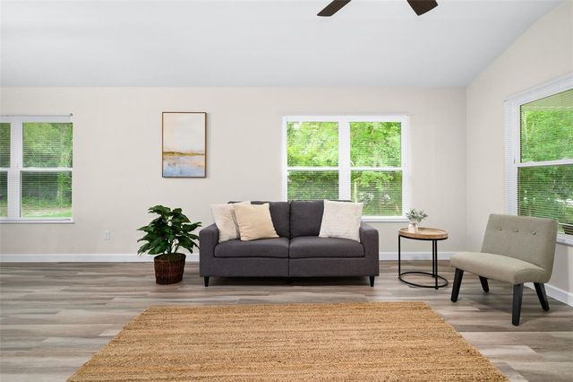 601 SE 4TH AVENUE, Melrose, FL 32666