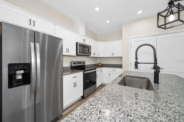 601 SE 4TH AVENUE, Melrose, FL 32666