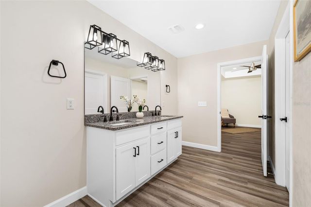 601 SE 4TH AVENUE, Melrose, FL 32666