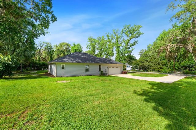 601 SE 4TH AVENUE, Melrose, FL 32666