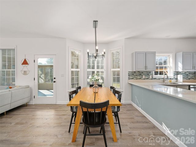 86 Wild Sage Court, Fletcher, NC 28732