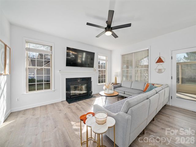 86 Wild Sage Court, Fletcher, NC 28732