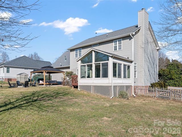 86 Wild Sage Court, Fletcher, NC 28732