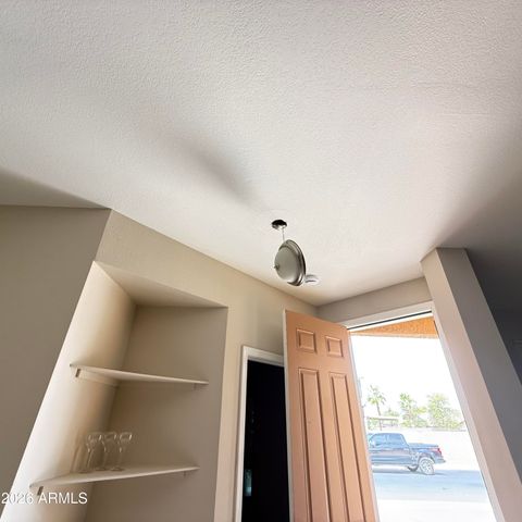 6537 S 15TH Drive, Phoenix, AZ 85041