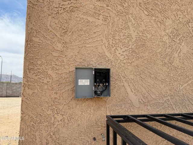 6537 S 15TH Drive, Phoenix, AZ 85041
