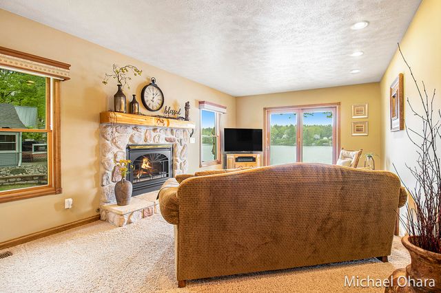 5182 Muskego Drive, Croton, MI 49337