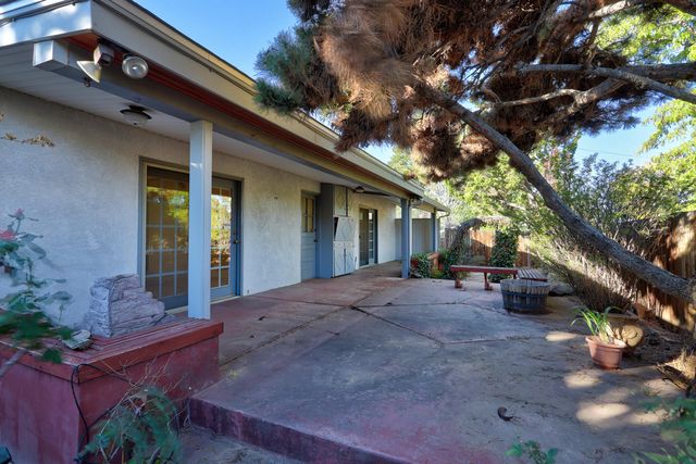 7009 Ottawa Road NE, Albuquerque, NM 87110