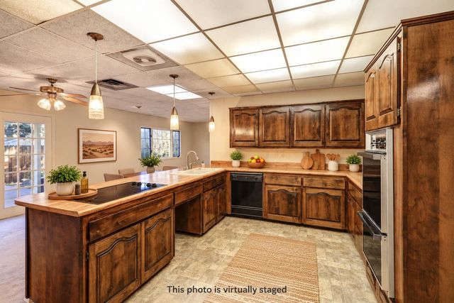 7009 Ottawa Road NE, Albuquerque, NM 87110